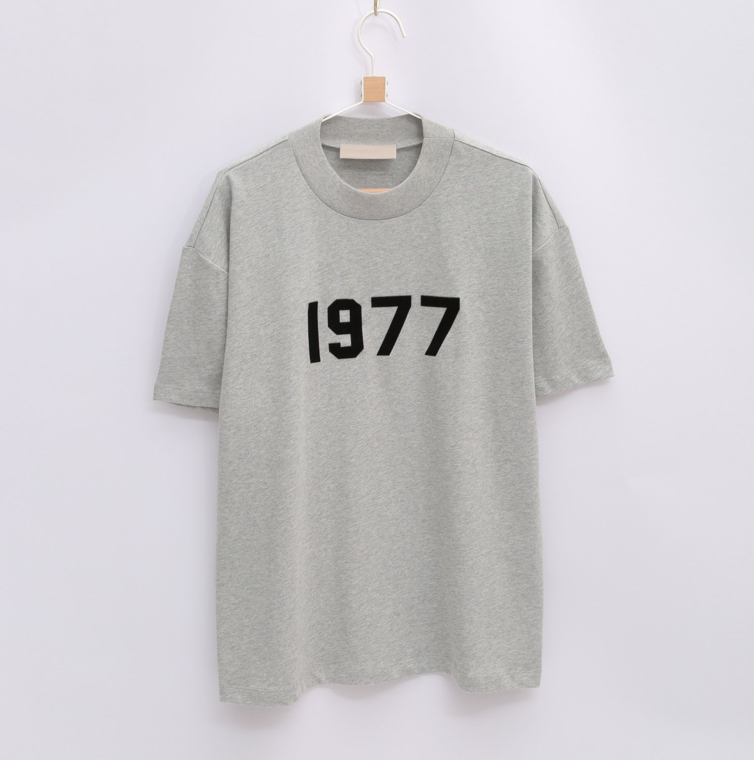 New AOP jacquard letter knitted sweater in autumn / winter 2022acquard knitting machine e Custom jnlarged detail crew neck cotton w56e3 
New AOP jacquard letter knitted sweater in autumn / winter 2022acquard knitting machine e Custom jnlarged detail crew neck cotton w56e3