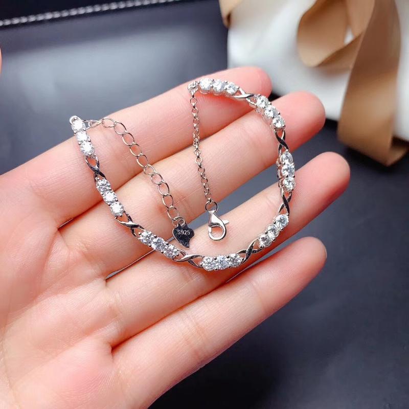 Tennis Moissanite Women's Bracelet With Sparkling Gems True 925 Silver Platinum Plated GRA Certificate Girls Birthday Gift ChainTennis
Tennis Moissanite Women's Bracelet With Sparkling Gems True 925 Silver Platinum Plated GRA Certificate Girls Birthday Gift ChainTennis