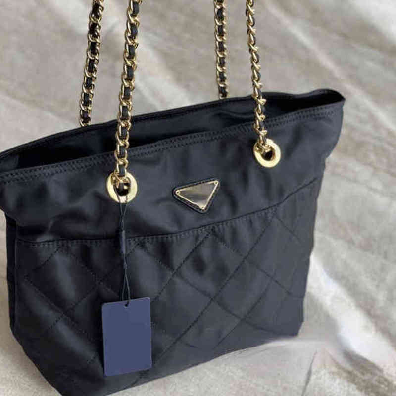Shoulder Bags Evening bag Shoulder Bags Women Large Capacity Clutch Shopping Brand Designer Purse Airport Tote Weekender Traveling Handbag HBI5, Black
Shoulder Bags Evening bag Shoulder Bags Women Large Capacity Clutch Shopping Brand Designer Purse Airport Tote Weekender Traveling Handbag HBI5, Black