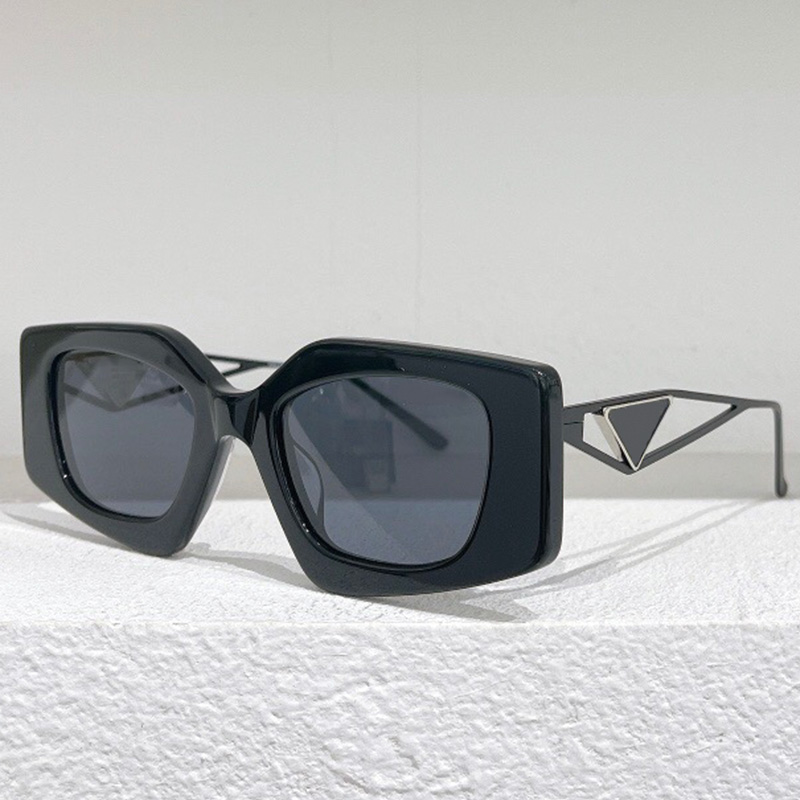Trendy Mens Womens Designer Sunglasses SPR 19YS Unique Triangle Temple Design Highlights Brand Charm Vacation Travel Photo UV Protection Strap Original Box
Trendy Mens Womens Designer Sunglasses SPR 19YS Unique Triangle Temple Design Highlights Brand Charm Vacation Travel Photo UV Protection Strap Original Box