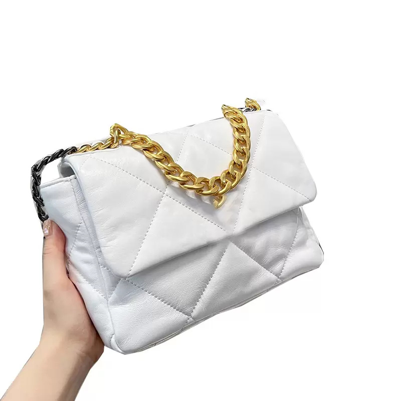 2022Ss Italy Womens Early Fall Classic C Mini Flap 19 Series Bags Gold Metal Chain Tote Matelasse With Strap Crossbody Shoulder Purse Luxury Designer Handbags 20CM L6, Extra freight
2022Ss Italy Womens Early Fall Classic C Mini Flap 19 Series Bags Gold Metal Chain Tote Matelasse With Strap Crossbody Shoulder Purse Luxury Designer Handbags 20CM L6, Extra freight