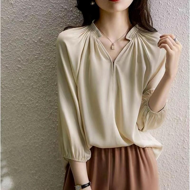 Women' Blouses & Shirts Elegant Fashion Solid Long Sleeve Women Blouse Fall 2022 Korean Ins Casual Simple Womens Tops Feminino Bottoming Bl, Beige apricot
Women' Blouses & Shirts Elegant Fashion Solid Long Sleeve Women Blouse Fall 2022 Korean Ins Casual Simple Womens Tops Feminino Bottoming Bl, Beige apricot
