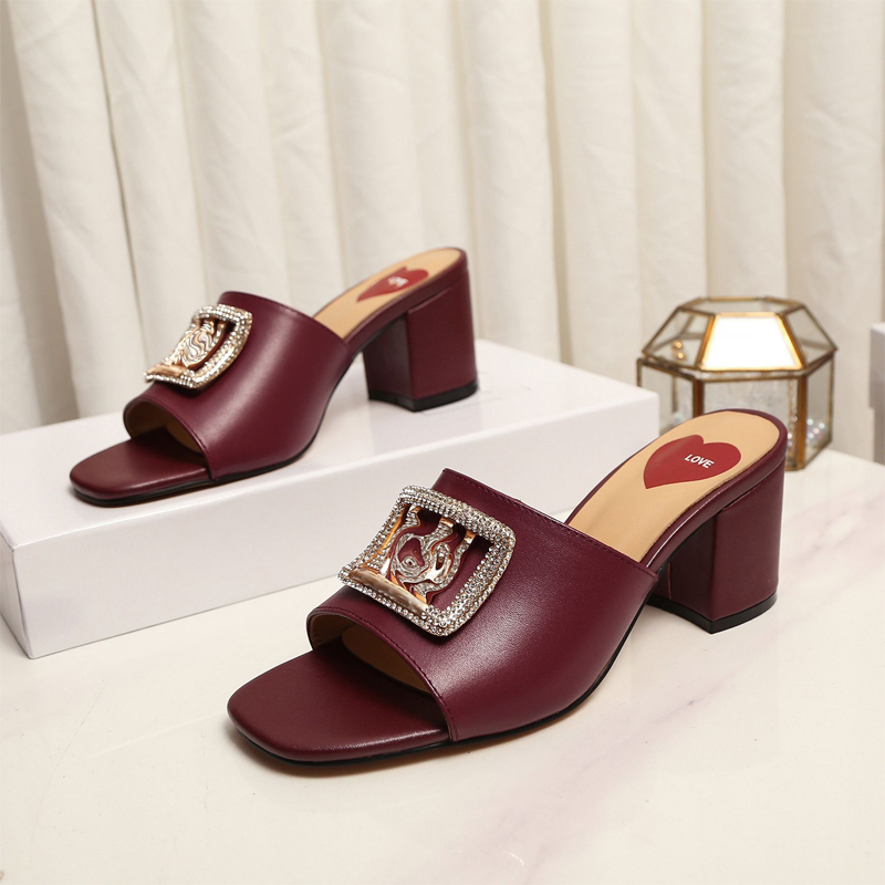 New fashion women's girls heel slippers luxury cowhide material sheepskin inner high quality wear resistant soles sandals multi-color 35-42, 06
New fashion women's girls heel slippers luxury cowhide material sheepskin inner high quality wear resistant soles sandals multi-color 35-42, 06
