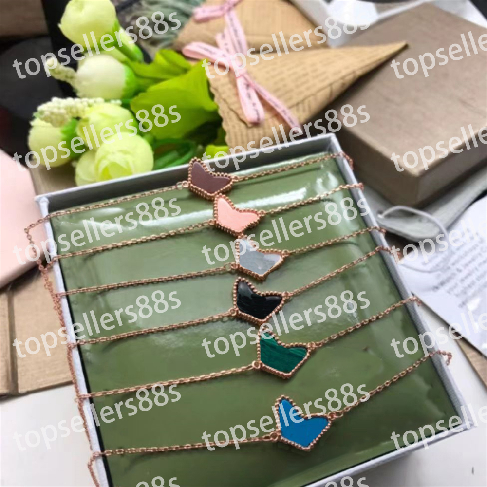 Designer Jewelry Butterfly Bracelet female mens Clover Link Chain girlfriend temperament Fashion bracelets charms Bangle Anniversary with box
Designer Jewelry Butterfly Bracelet female mens Clover Link Chain girlfriend temperament Fashion bracelets charms Bangle Anniversary with box