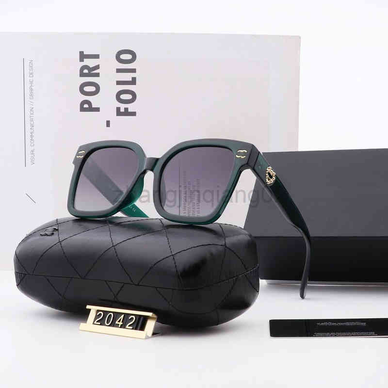 Designer Channel Sunglasses Cycle Luxurious Woman Mens Lovers Fashion Small Fragrance Lady Vintage Baseball Sport Summer Polarizing Sun Glasses
Designer Channel Sunglasses Cycle Luxurious Woman Mens Lovers Fashion Small Fragrance Lady Vintage Baseball Sport Summer Polarizing Sun Glasses