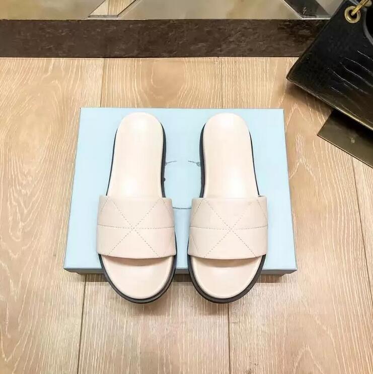 Women Flat Bottom Slippers PU Leather Solid Color Sandals Outdoor Leisure Designer Beach Shoes Summer Flip-Flops Solid Color Scuffs Slipper, White
Women Flat Bottom Slippers PU Leather Solid Color Sandals Outdoor Leisure Designer Beach Shoes Summer Flip-Flops Solid Color Scuffs Slipper, White