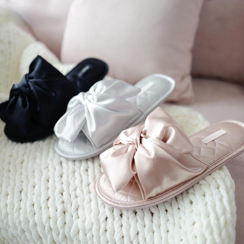 Slippers Satins Silk Bow Peep Toe Home Women 2022 Fashion Sandals Korea Slip On Shoes Bedroom Flip Flops, Black
Slippers Satins Silk Bow Peep Toe Home Women 2022 Fashion Sandals Korea Slip On Shoes Bedroom Flip Flops, Black