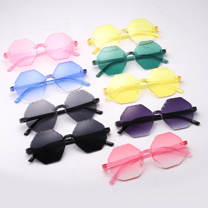 Sunglasses Cross Lens Children's Fashion Color Frameless Polygon Baby SunglassesSunglasses
Sunglasses Cross Lens Children's Fashion Color Frameless Polygon Baby SunglassesSunglasses