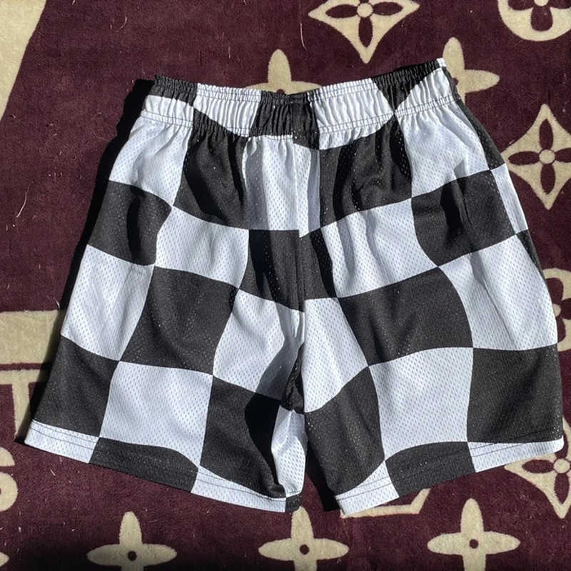 2022 American Fashion Brand Ee Shorts Black White Checkerboard Color Matching Men's Running Leisure Street Hip Hop Large Shorts Men Women, Black and white checkerboard
2022 American Fashion Brand Ee Shorts Black White Checkerboard Color Matching Men's Running Leisure Street Hip Hop Large Shorts Men Women, Black and white checkerboard