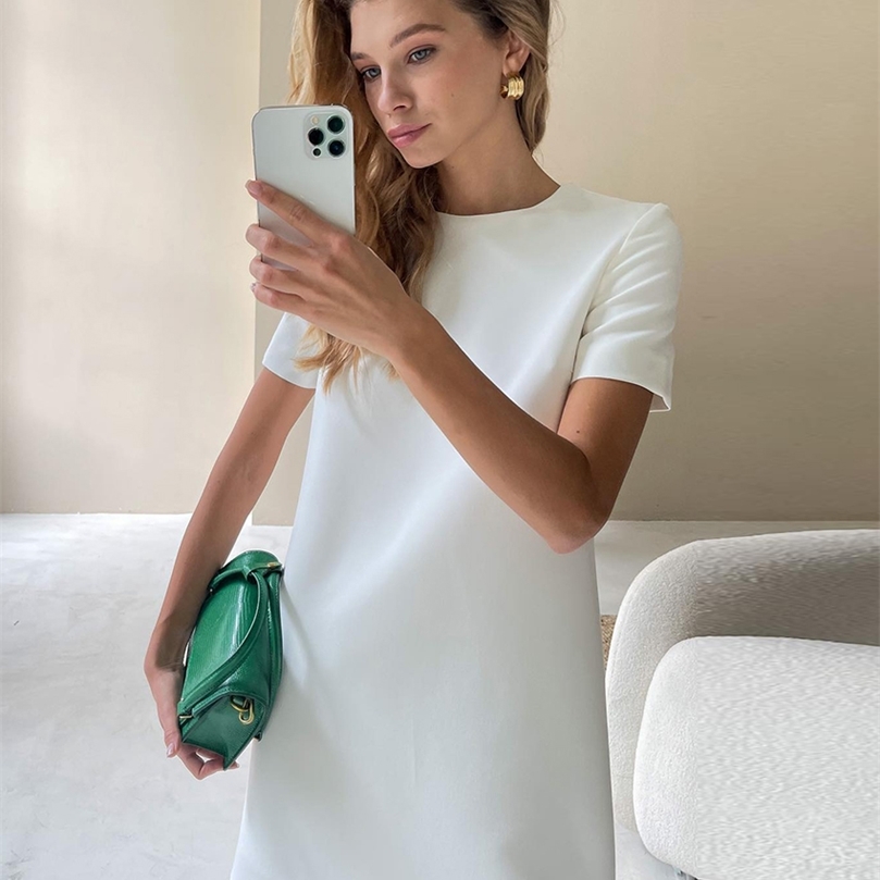Clacive Casual Loose ONeck White Dress Woman Summer Short Sleeve Office Mini Dresses Elegant Simple Female Dress 220704
Clacive Casual Loose ONeck White Dress Woman Summer Short Sleeve Office Mini Dresses Elegant Simple Female Dress 220704