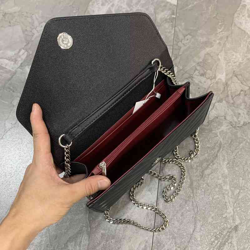 3A Designers Leather Diamond quilted bag double flap women shoulder bags crossbody Luxury handbags purses designer messenger tote Gold Silver B, Box
3A Designers Leather Diamond quilted bag double flap women shoulder bags crossbody Luxury handbags purses designer messenger tote Gold Silver B, Box
