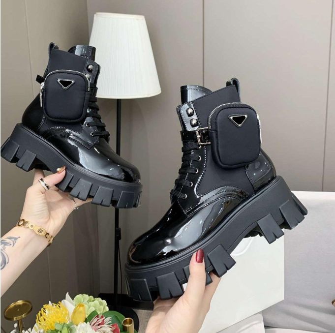 2022 Monolith leather nylon fabric boot Rois Boots Fall/Winter Women Ankle Martin Leather Detachable Bag Booties Size 35-41, Colour6
2022 Monolith leather nylon fabric boot Rois Boots Fall/Winter Women Ankle Martin Leather Detachable Bag Booties Size 35-41, Colour6