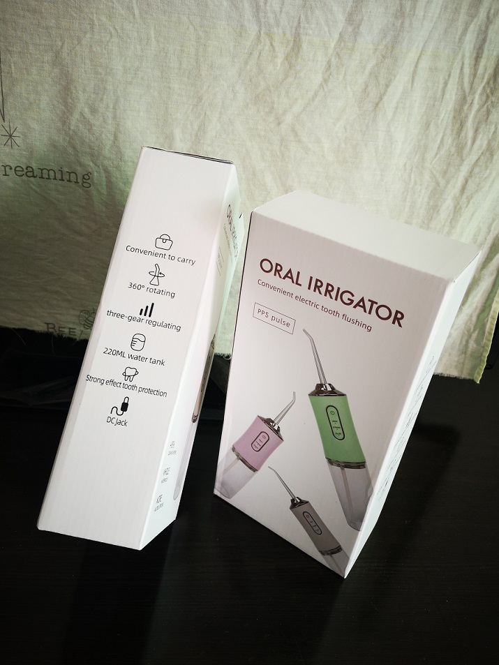 Electric Oral Irrigator 220ML With 4 Nozzles Portable Auto Wash Water Flosser Tooth Stains Cleanser Rechargeable IPX7 Waterproof Dental Care Clean and