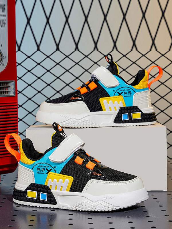 Boys Letter Graphic Colorblock Skate Shoes SHE