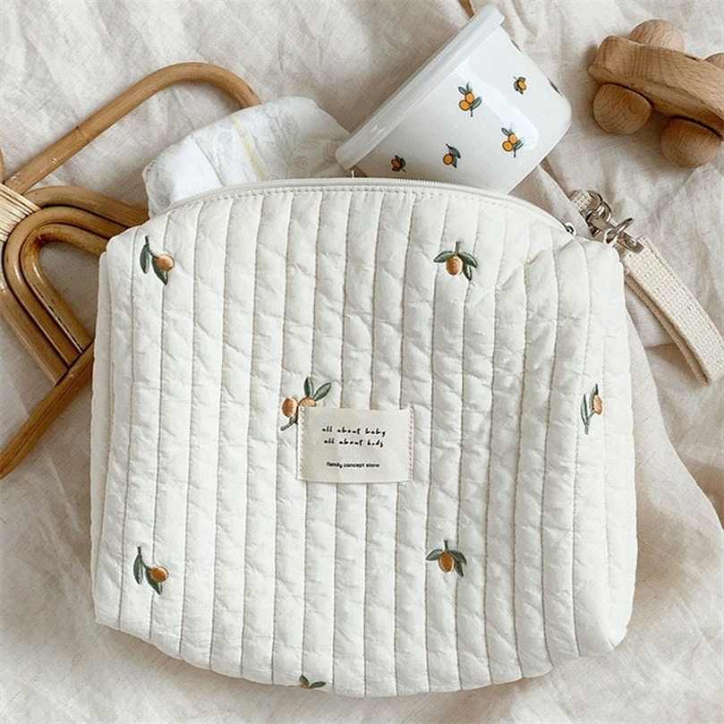Baby Accessory Stroller Bag Nappy Organizer born Diaper Bag Mommy Bag Single Shoulder Handbag Zipper Embroidery Bear Mom Bags 220816
Baby Accessory Stroller Bag Nappy Organizer born Diaper Bag Mommy Bag Single Shoulder Handbag Zipper Embroidery Bear Mom Bags 220816