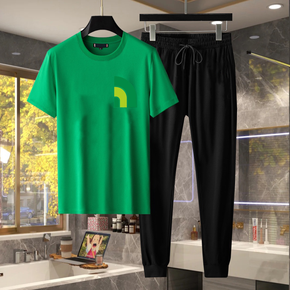 Tracksuits tshirt Designers Mens Summer Beach Suits Fashion T Shirt Seaside Holiday Shirts Luxury Set Outfits Sportswears M0OD
Tracksuits tshirt Designers Mens Summer Beach Suits Fashion T Shirt Seaside Holiday Shirts Luxury Set Outfits Sportswears M0OD