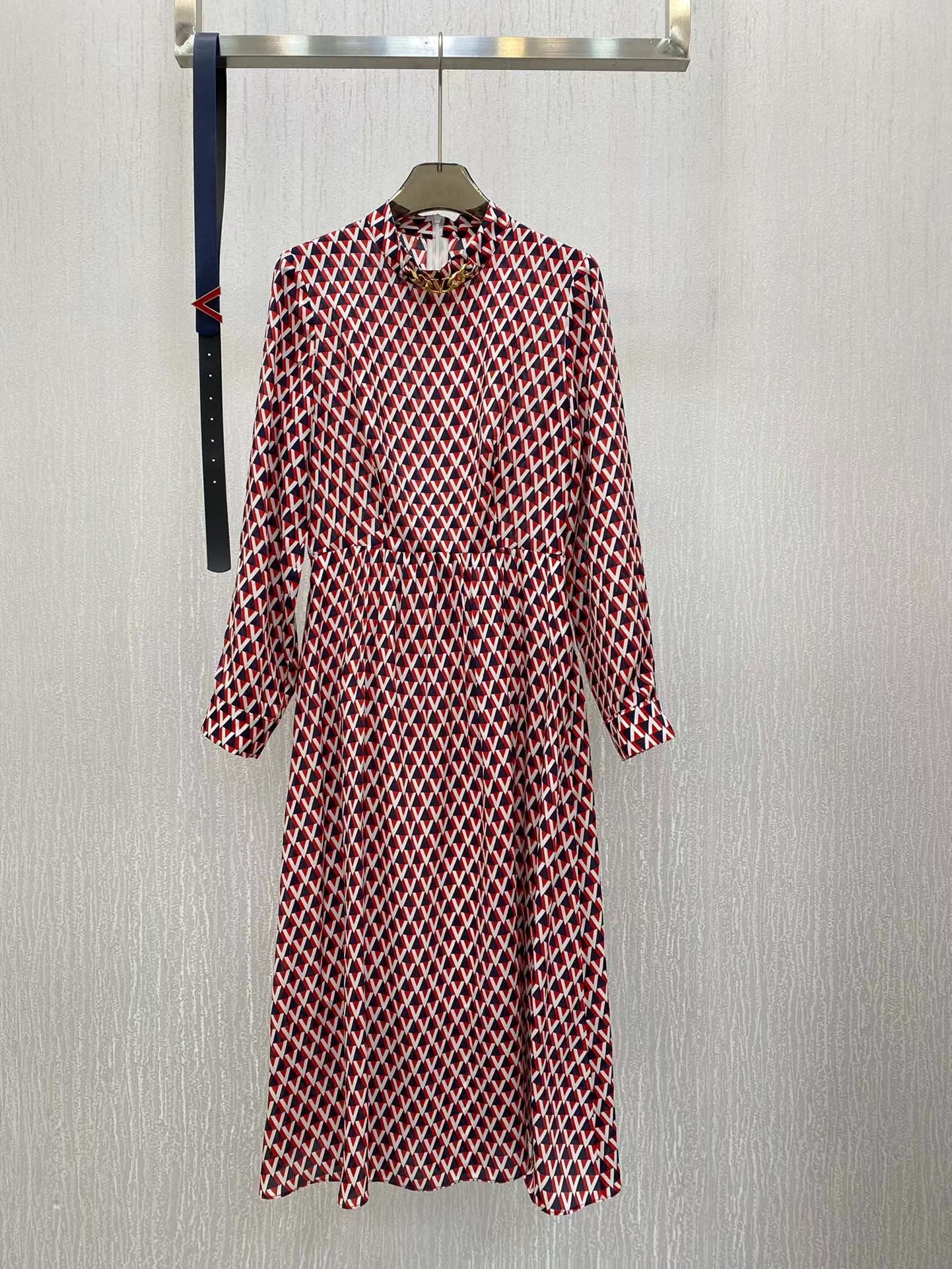 Milan Runway Dresses 2022 New Autumn Stand Collar Long Sleeve Designer Dress Brand Same Style Dress 0807-6, Picture color
Milan Runway Dresses 2022 New Autumn Stand Collar Long Sleeve Designer Dress Brand Same Style Dress 0807-6, Picture color