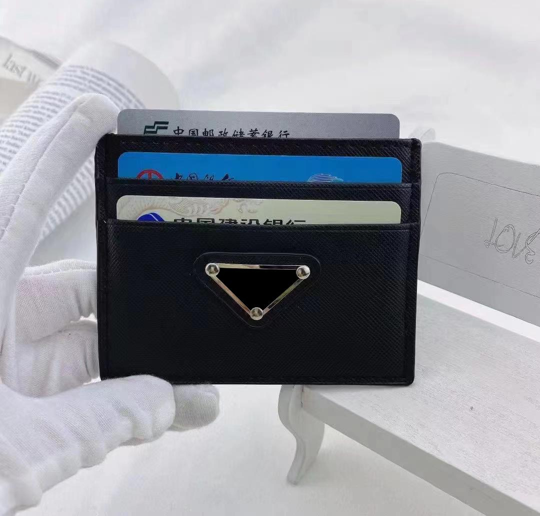 Luxury Designers Card Holders With Box Fashion Wallets Women's Purse Double sided Credit Cards High Quality Lady Mini Wallets 5 Slots, Red
Luxury Designers Card Holders With Box Fashion Wallets Women's Purse Double sided Credit Cards High Quality Lady Mini Wallets 5 Slots, Red