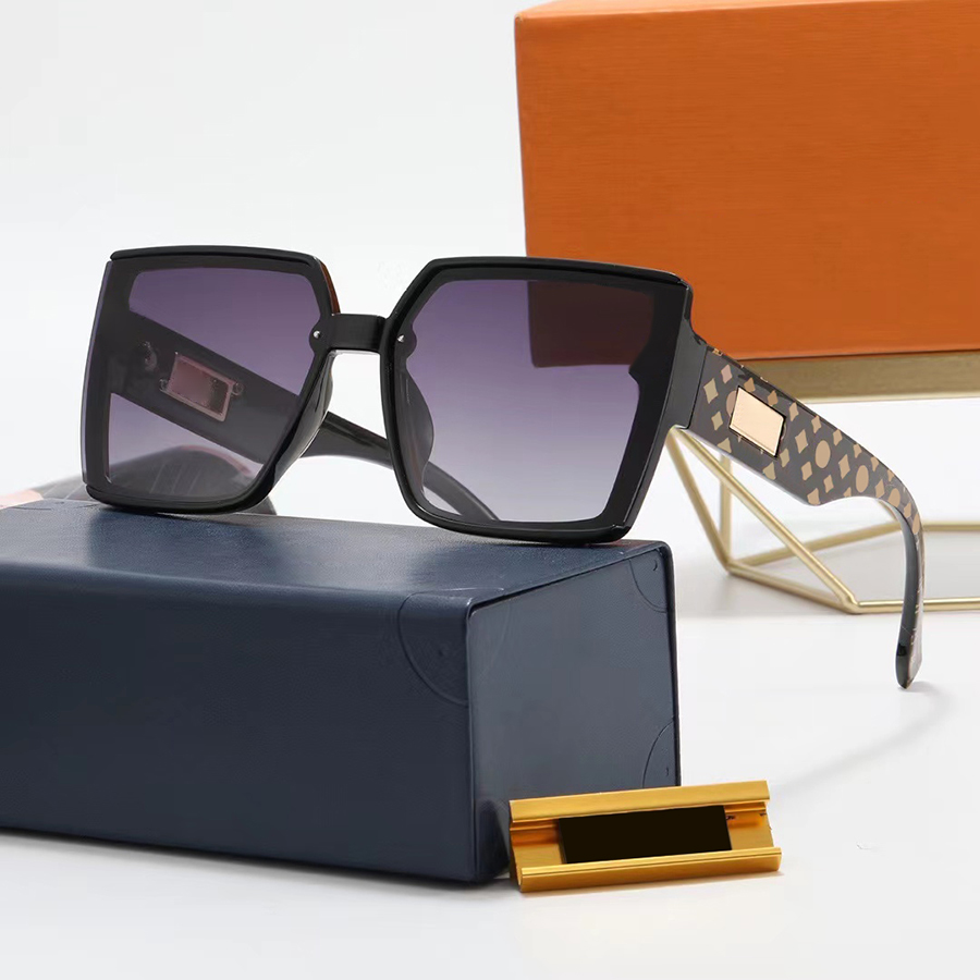 Sunglasses Fashion Designer Sunglasses Classical Polarized Man Woman Eyeglasses Summer Goggle Beach Sun Glasses Letter Design 7 Colors Option
Sunglasses Fashion Designer Sunglasses Classical Polarized Man Woman Eyeglasses Summer Goggle Beach Sun Glasses Letter Design 7 Colors Option