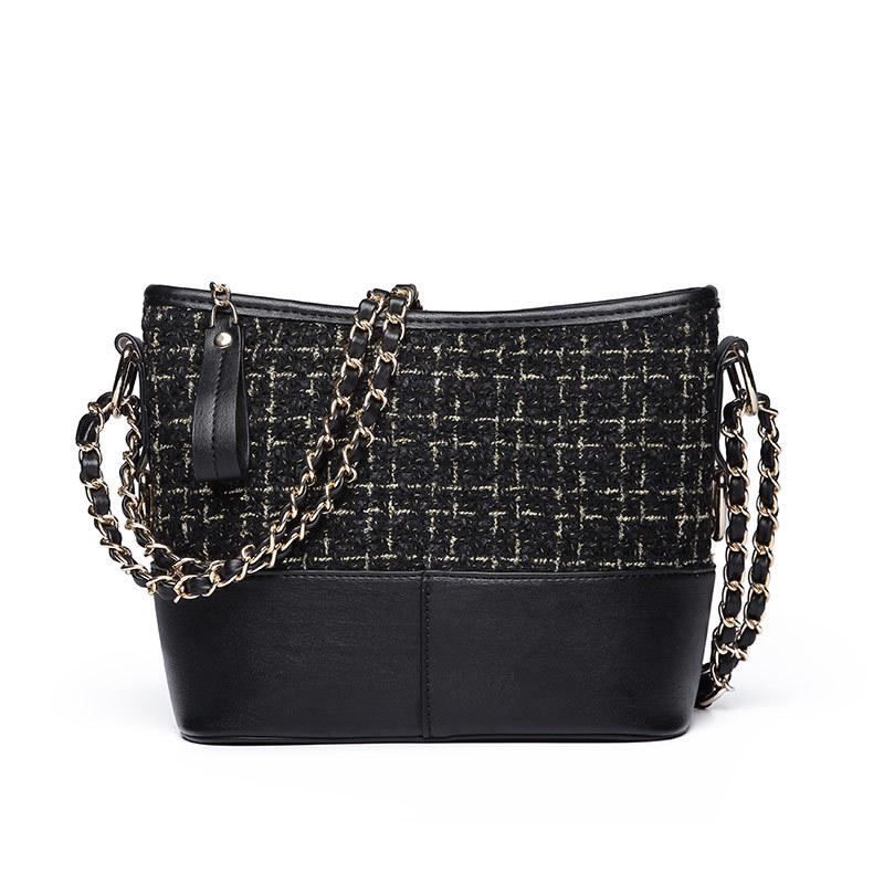 Evening Bags Women Bucket Bag Designers Luxury Handbags Shoulder Woven Chain Wandering Messenger Pocket 2022 PM86Evening, Black bag
Evening Bags Women Bucket Bag Designers Luxury Handbags Shoulder Woven Chain Wandering Messenger Pocket 2022 PM86Evening, Black bag