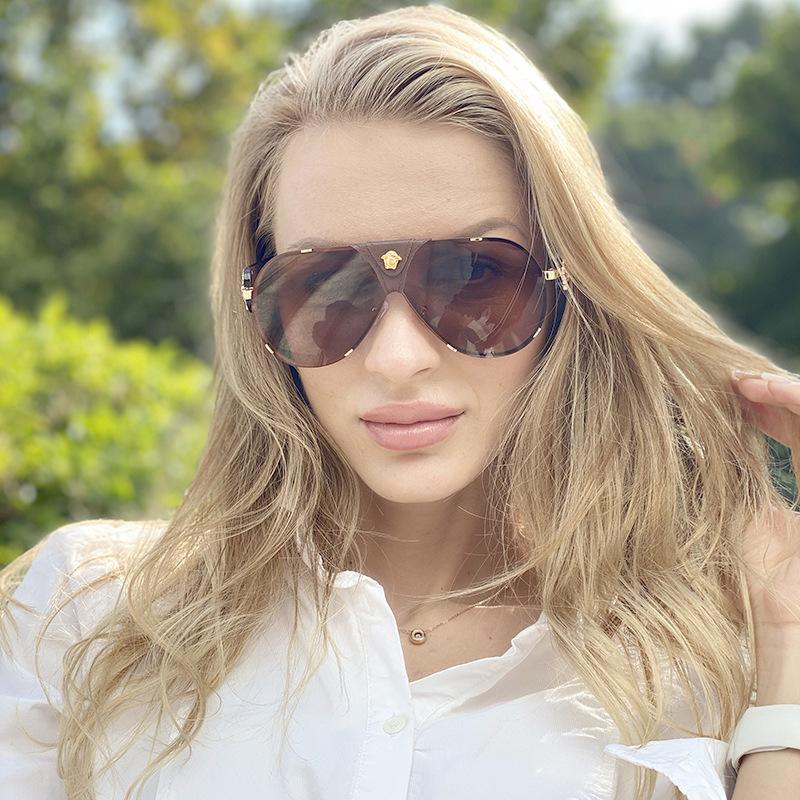 Sunglasses 2022Oval Women Arrival Wholesale Fashionable Metal Leather Decorative Brand Designer Sun Glasses For Woman OculosSunglasses
Sunglasses 2022Oval Women Arrival Wholesale Fashionable Metal Leather Decorative Brand Designer Sun Glasses For Woman OculosSunglasses