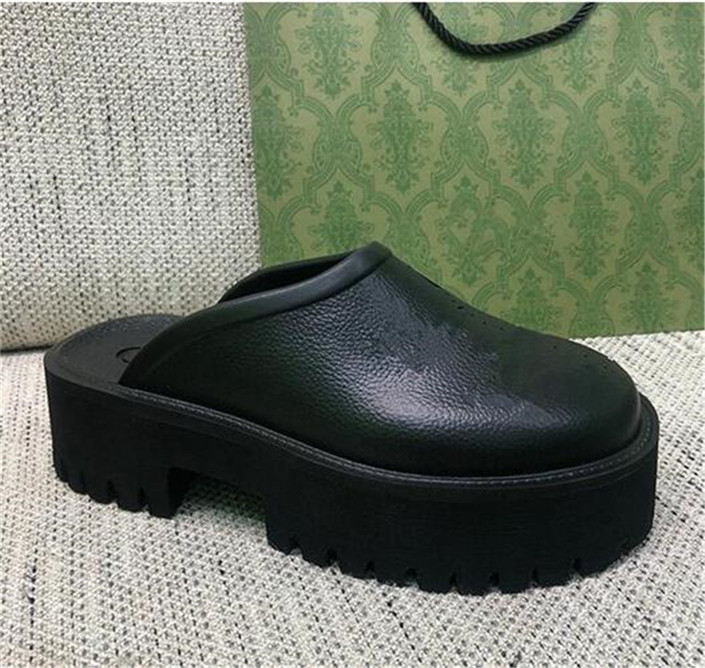 2022 designer Rubber Lazy Slippers Indoor Outdoor Show Style Hotle Warm Fox Fur Sandals for Women Slides Flip Flops, Thick bottomed
2022 designer Rubber Lazy Slippers Indoor Outdoor Show Style Hotle Warm Fox Fur Sandals for Women Slides Flip Flops, Thick bottomed