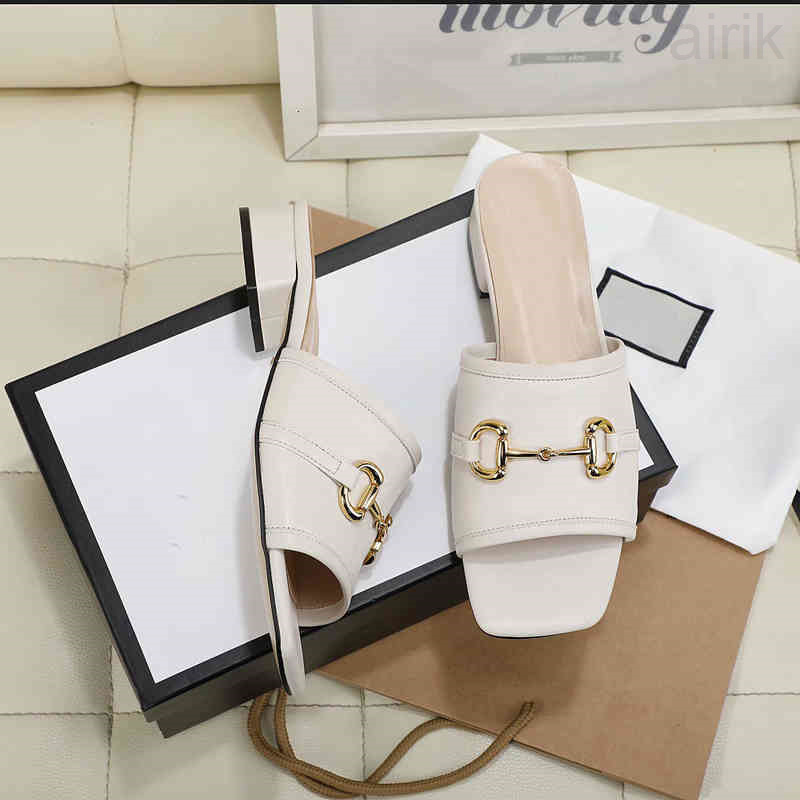 Beach Designer Summer house slippers fashion Loafers Lazy Low heeled flops leather Letters lady Cartoon Slides women shoes Metal Ladies Sandals, Pay for freight
Beach Designer Summer house slippers fashion Loafers Lazy Low heeled flops leather Letters lady Cartoon Slides women shoes Metal Ladies Sandals, Pay for freight