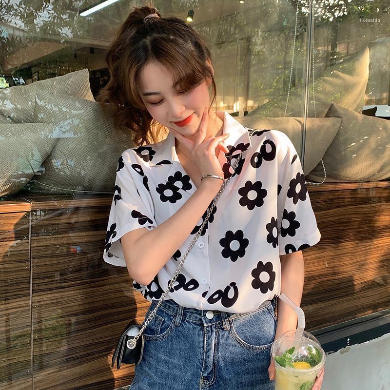 Summer Fresh Chic Women Shirts Temperament Small Notched Short Sleeve Floral Print Loose Soft Blouses Retro Cool Korean Tops Women's, Black
Summer Fresh Chic Women Shirts Temperament Small Notched Short Sleeve Floral Print Loose Soft Blouses Retro Cool Korean Tops Women's, Black