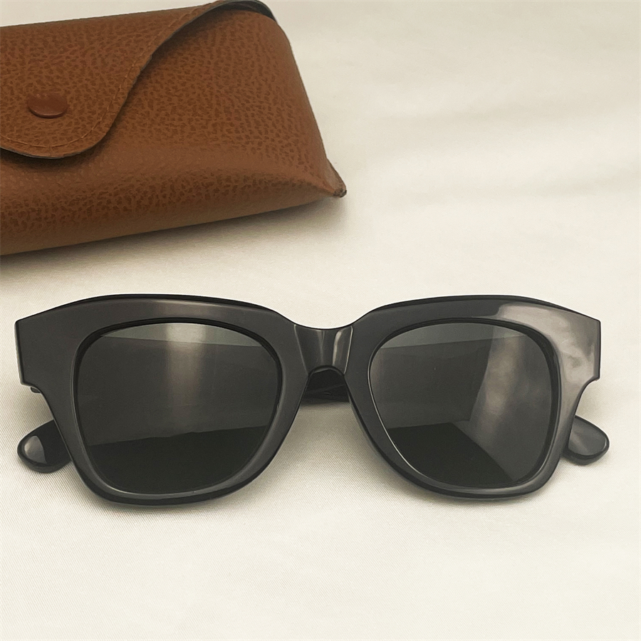 Luxury Designer Sunglasses For Men Women Pilot Sun Glasses High Quality Classic Fashion UV400 Eyewear With Box and Case
Luxury Designer Sunglasses For Men Women Pilot Sun Glasses High Quality Classic Fashion UV400 Eyewear With Box and Case