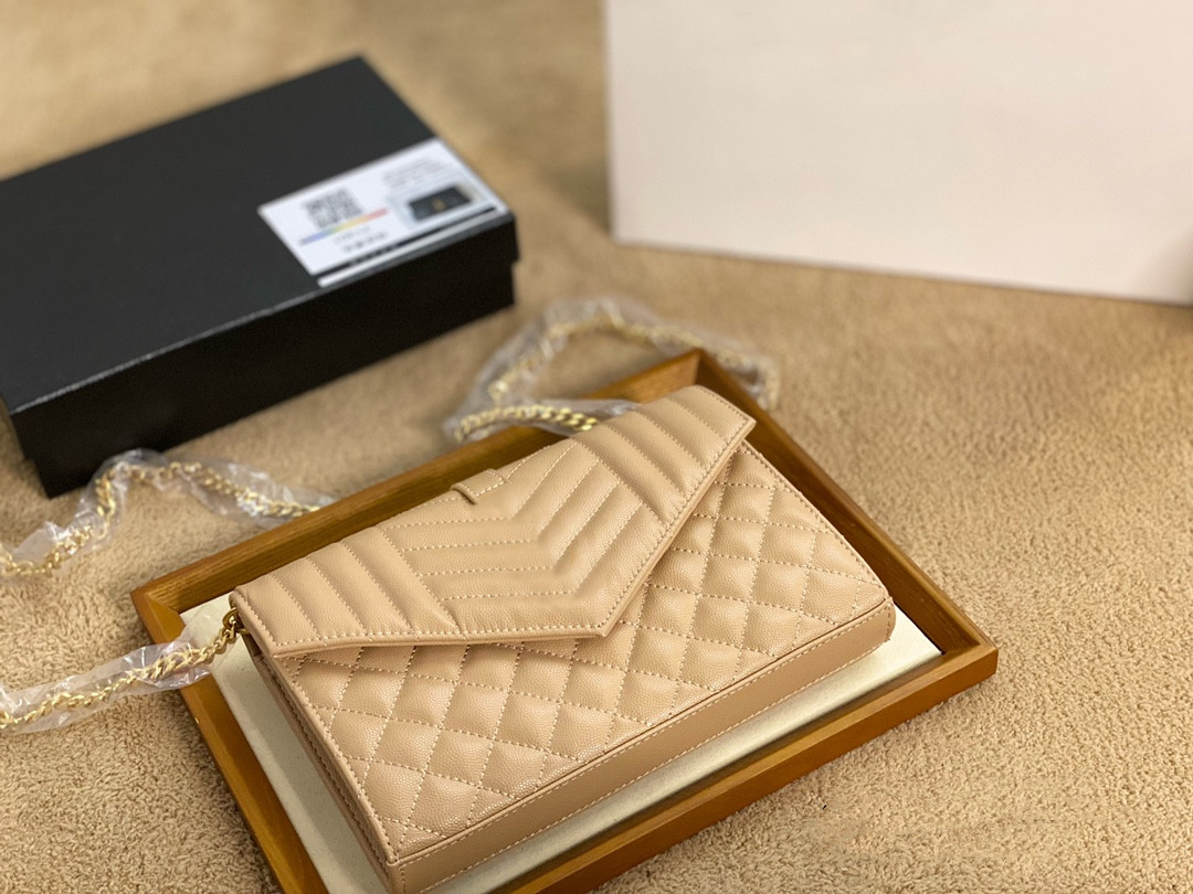 Women Luxury Designer Chain Bags wholesale Fasion girls Shoulder Bag Mini Handbags Crossbody Wallet Purses Card Holder Messenger Purse Handbag, Not sold separately
Women Luxury Designer Chain Bags wholesale Fasion girls Shoulder Bag Mini Handbags Crossbody Wallet Purses Card Holder Messenger Purse Handbag, Not sold separately