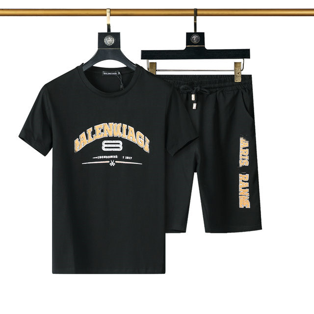 2022 summer Men's Tracksuits designer solid color short sleeve sports suit slim breathable street weaTM2203
2022 summer Men's Tracksuits designer solid color short sleeve sports suit slim breathable street weaTM2203