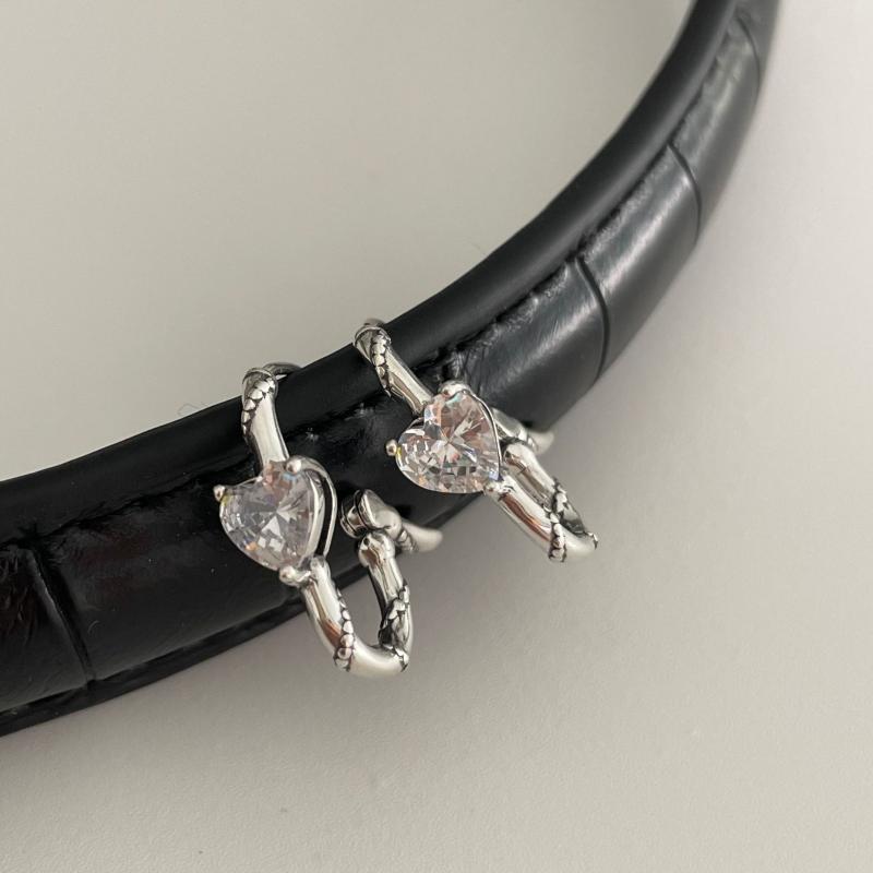 Hoop & Huggie Sterling Silver Crystal Heart Charm Stud Earrings For Women Grils Wedding Gift Female Pendientes Mujer ModaHoop
Hoop & Huggie Sterling Silver Crystal Heart Charm Stud Earrings For Women Grils Wedding Gift Female Pendientes Mujer ModaHoop