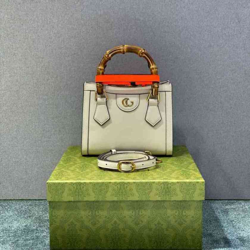 Design luxury fashion bags leather Mini tot Diana bamboo hand bill lading Messenger, White
Design luxury fashion bags leather Mini tot Diana bamboo hand bill lading Messenger, White