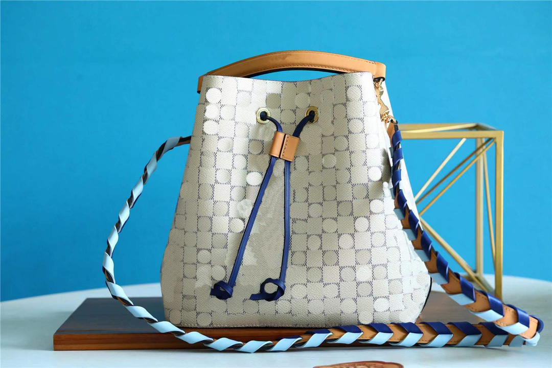Designer Famous handbags NEONOE shoulder bags Noé leather bucket bag women flower printing crossbody bag purse 1, 50042#l1
Designer Famous handbags NEONOE shoulder bags Noé leather bucket bag women flower printing crossbody bag purse 1, 50042#l1