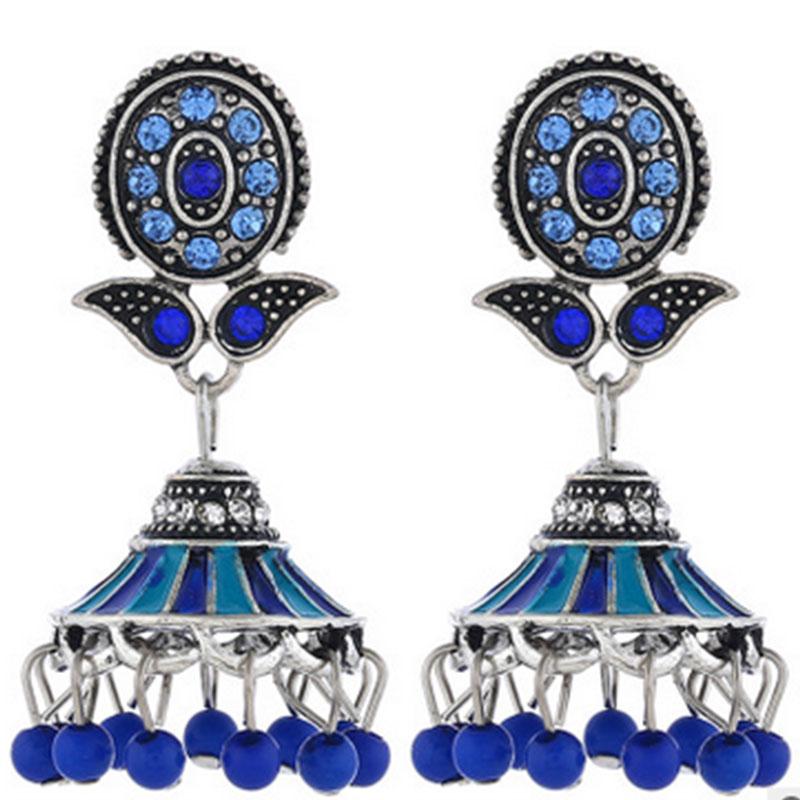 Dangle & Chandelier Fashion Ethnic Retro Earrings Gold Color Alloy Bell Pendant Luxury Zircon Inlaid Beads Tassel 2022 JewelryDangle
Dangle & Chandelier Fashion Ethnic Retro Earrings Gold Color Alloy Bell Pendant Luxury Zircon Inlaid Beads Tassel 2022 JewelryDangle