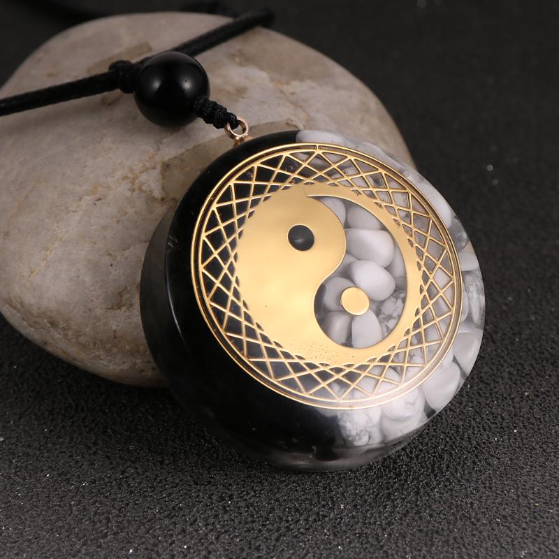 Pendant Necklaces Chinese Tai Chi Yin And Yang Orgone Necklace For Men Women 35mm Big Round Statement Pendants Natural Stone Resin JewelryPe
Pendant Necklaces Chinese Tai Chi Yin And Yang Orgone Necklace For Men Women 35mm Big Round Statement Pendants Natural Stone Resin JewelryPe