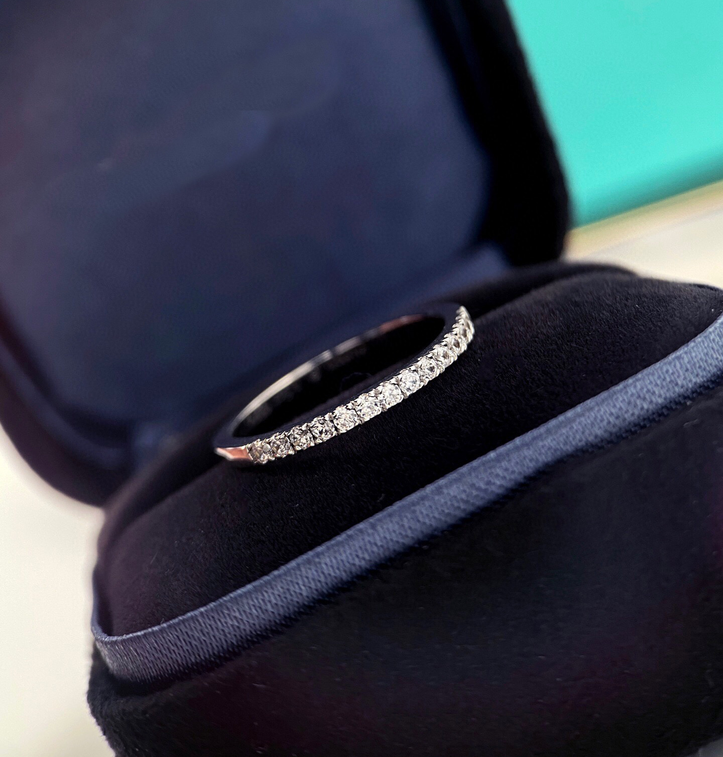 S925 silver charm punk band ring with diamond half design in platinum color for women engagement jewelry gift have stamp box PS7856
S925 silver charm punk band ring with diamond half design in platinum color for women engagement jewelry gift have stamp box PS7856