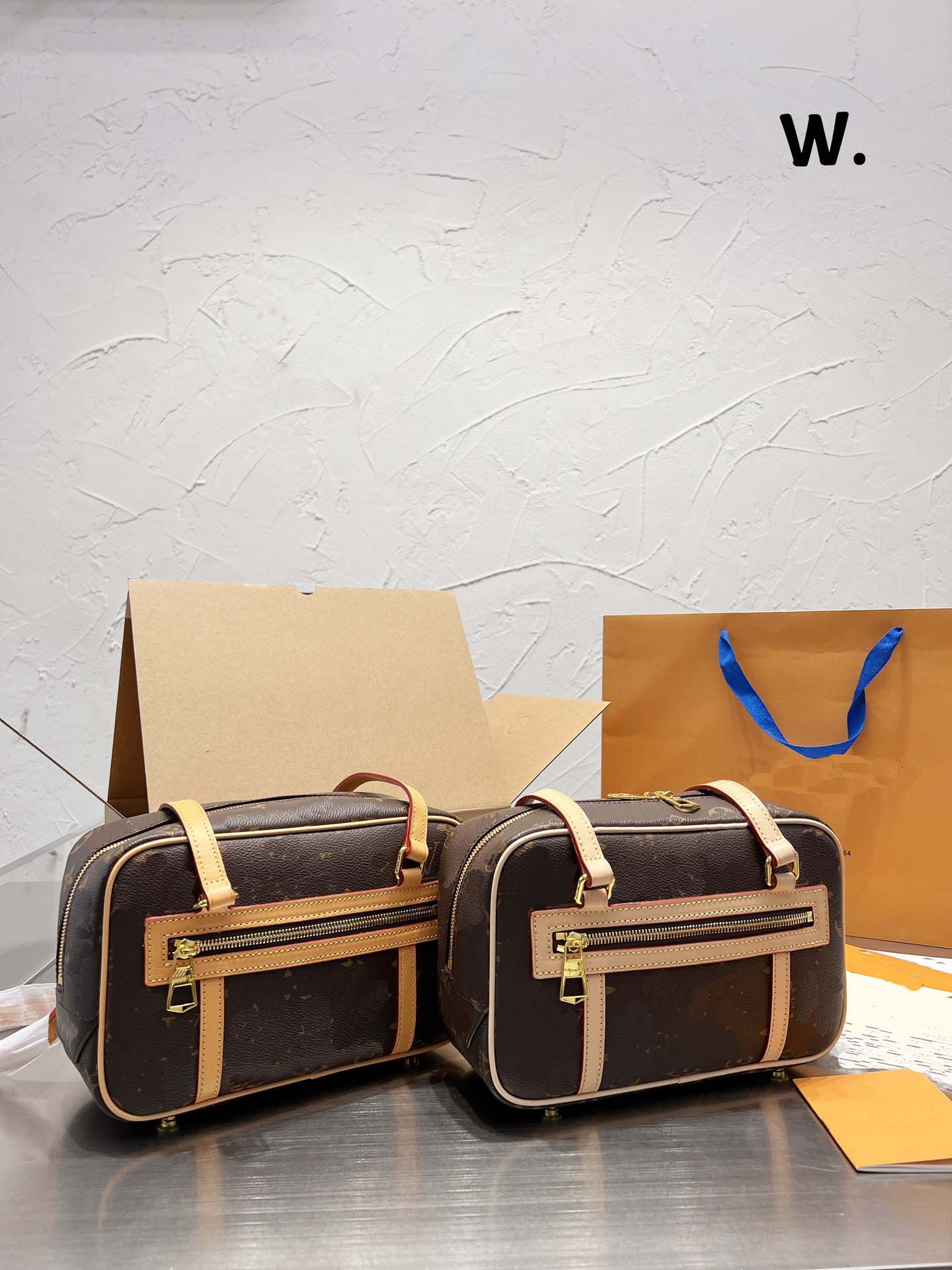 Luxury REPORTER CITE Small Tote Vintage Shoulder Bag Designer Monograms Handbags Bucket Bags Camera Women Crossbody Clutch Totes Purses Messenger M45254, Make up the difference
Luxury REPORTER CITE Small Tote Vintage Shoulder Bag Designer Monograms Handbags Bucket Bags Camera Women Crossbody Clutch Totes Purses Messenger M45254, Make up the difference