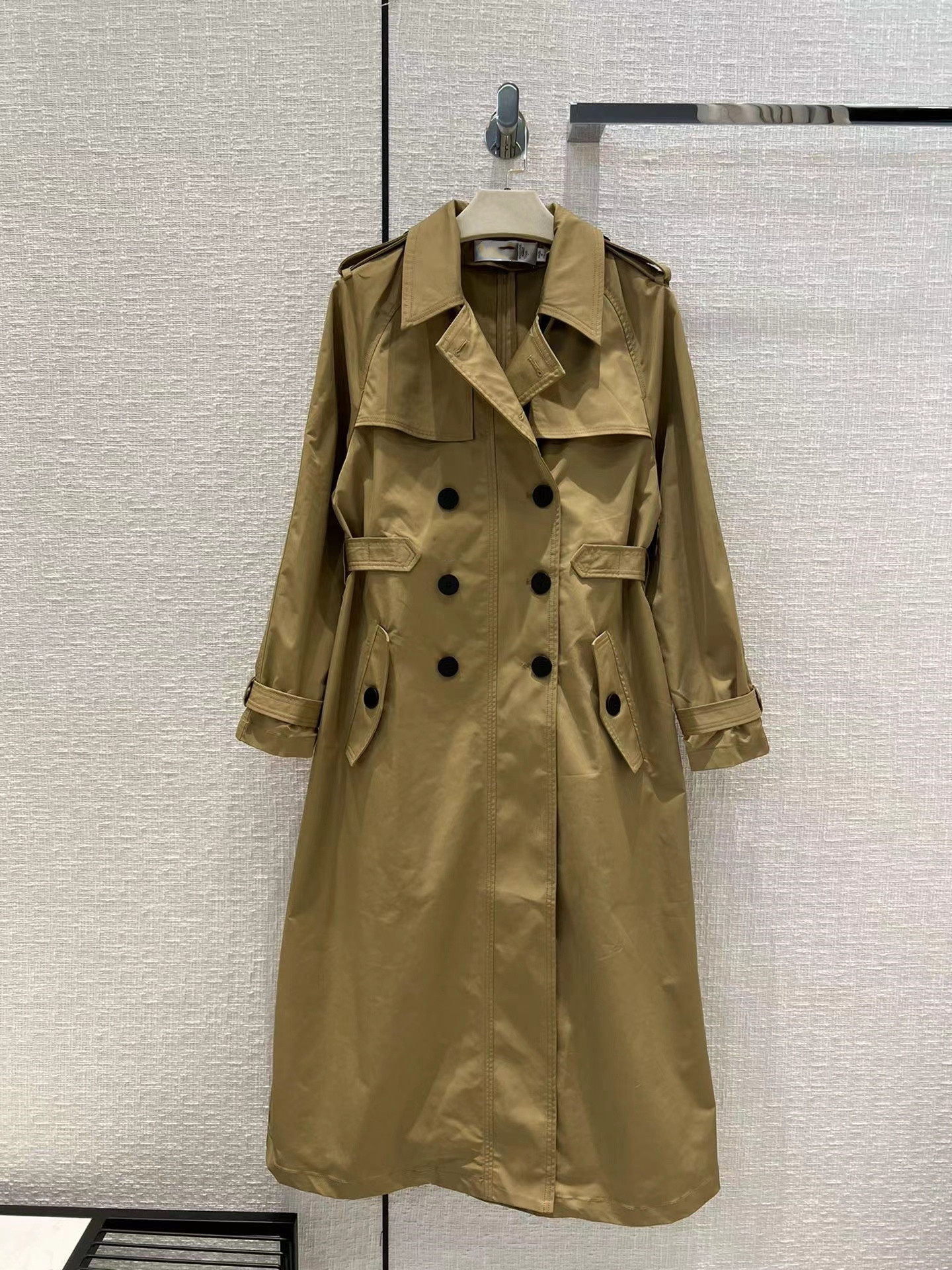Milan Runway Women' Trench Coats 2022 New Autumn Winter Lapel Neck Long Sleeve Panelled Designer Coats Brand Same Style Outerwear 0826-15, Khaki
Milan Runway Women' Trench Coats 2022 New Autumn Winter Lapel Neck Long Sleeve Panelled Designer Coats Brand Same Style Outerwear 0826-15, Khaki
