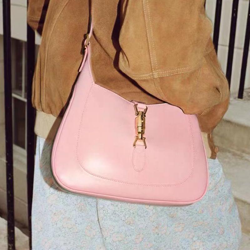 Evening Bags Women Brand Saddle Vintag Shoulder Bag High Quality Retro Simple Handbag Tote For WomenEvening, Beige
Evening Bags Women Brand Saddle Vintag Shoulder Bag High Quality Retro Simple Handbag Tote For WomenEvening, Beige