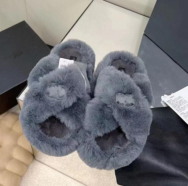 Autumn and winter luxury furry wool slippers women's fur all-in-one drag non-slip cross set feet lazy ladies long hair black White Gray flat slippers 34-41
Autumn and winter luxury furry wool slippers women's fur all-in-one drag non-slip cross set feet lazy ladies long hair black White Gray flat slippers 34-41