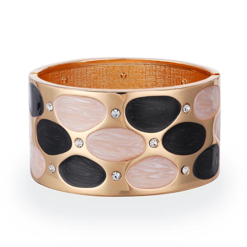 Bangle 1PC European Oil Drop Metal Gold Plated Wide Cuff Bracelets For Women Femme Bracelet Jewelry
Bangle 1PC European Oil Drop Metal Gold Plated Wide Cuff Bracelets For Women Femme Bracelet Jewelry