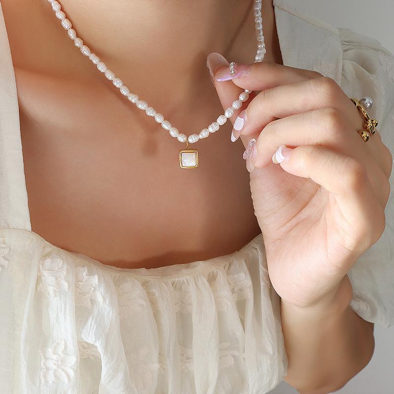 Pendant Necklaces Statement Baroque Pearl Chain White Shell For Women Clavicle Choker Jewelry AccessoriesPendant
Pendant Necklaces Statement Baroque Pearl Chain White Shell For Women Clavicle Choker Jewelry AccessoriesPendant