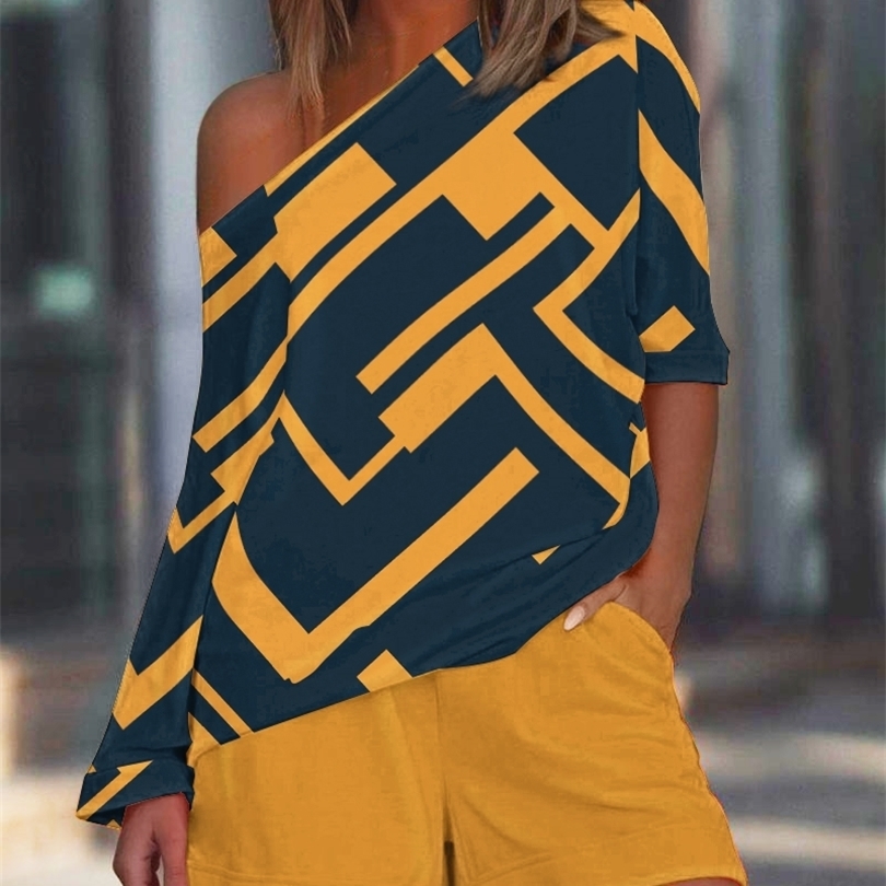 Women Two Piece Suit Geometric Print Loose Casual Top & Shorts Set Summer Holiday Womens Clothings Beach Wear Tracksuits 220510, Yellow
Women Two Piece Suit Geometric Print Loose Casual Top & Shorts Set Summer Holiday Womens Clothings Beach Wear Tracksuits 220510, Yellow