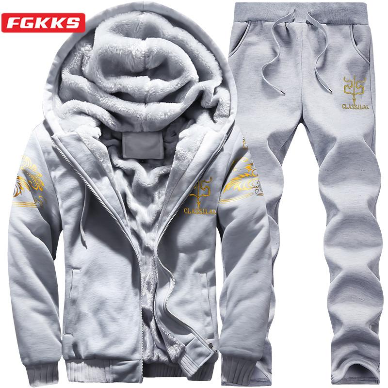 Men's Tracksuits FGKKS Men Casual Tracksuit Winter Two Piece Sets All Polyester Inner Thicken Thick Hooded 2PC Jacket+Pants Sporting Male, Gray
Men's Tracksuits FGKKS Men Casual Tracksuit Winter Two Piece Sets All Polyester Inner Thicken Thick Hooded 2PC Jacket+Pants Sporting Male, Gray