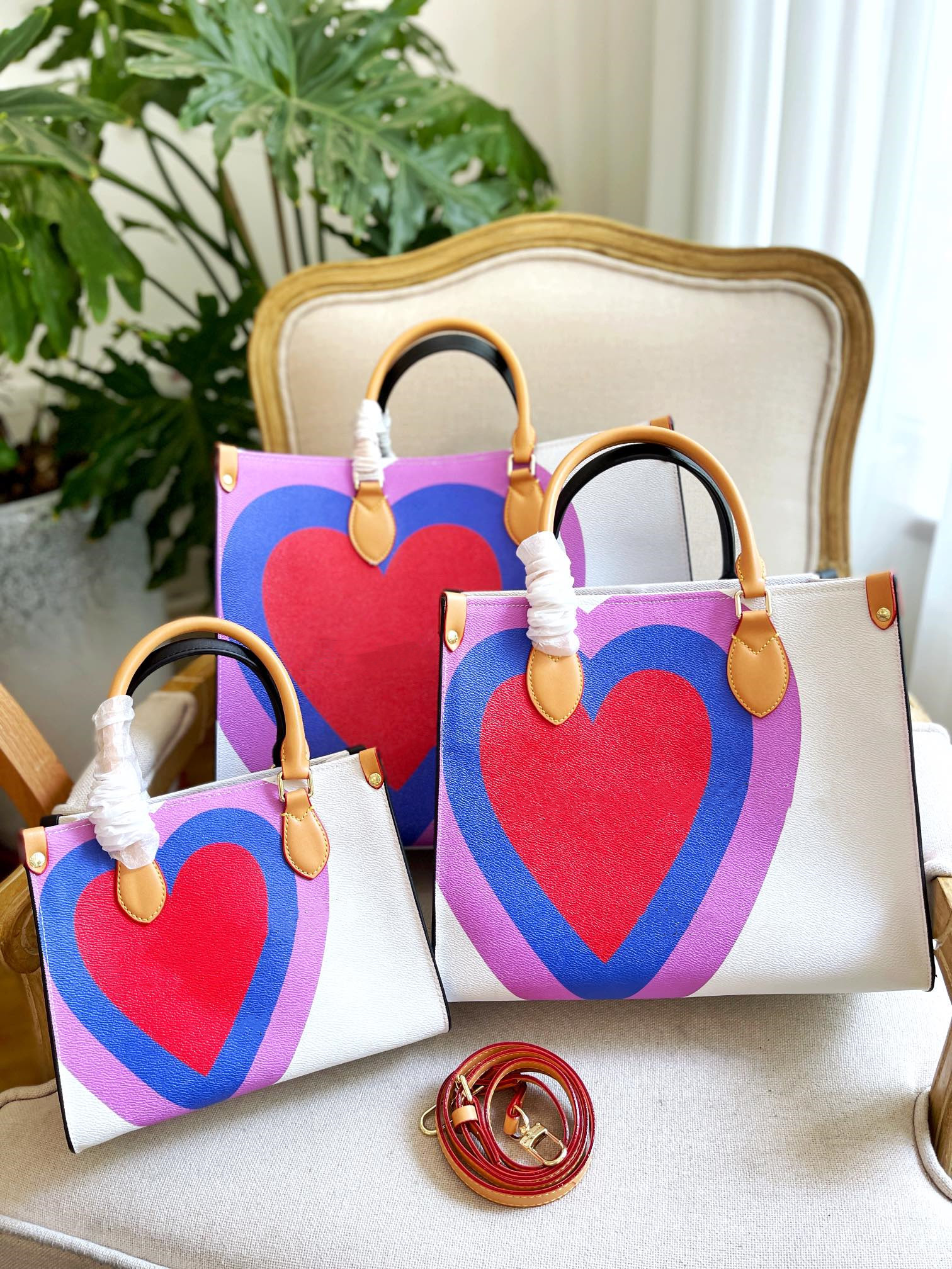Fashion designer Onthego ink and dye mummy bag shoulder Crossbody bag handbag mirror ms quality luxury handbags wallet big shopping bags wholesale, Box
Fashion designer Onthego ink and dye mummy bag shoulder Crossbody bag handbag mirror ms quality luxury handbags wallet big shopping bags wholesale, Box