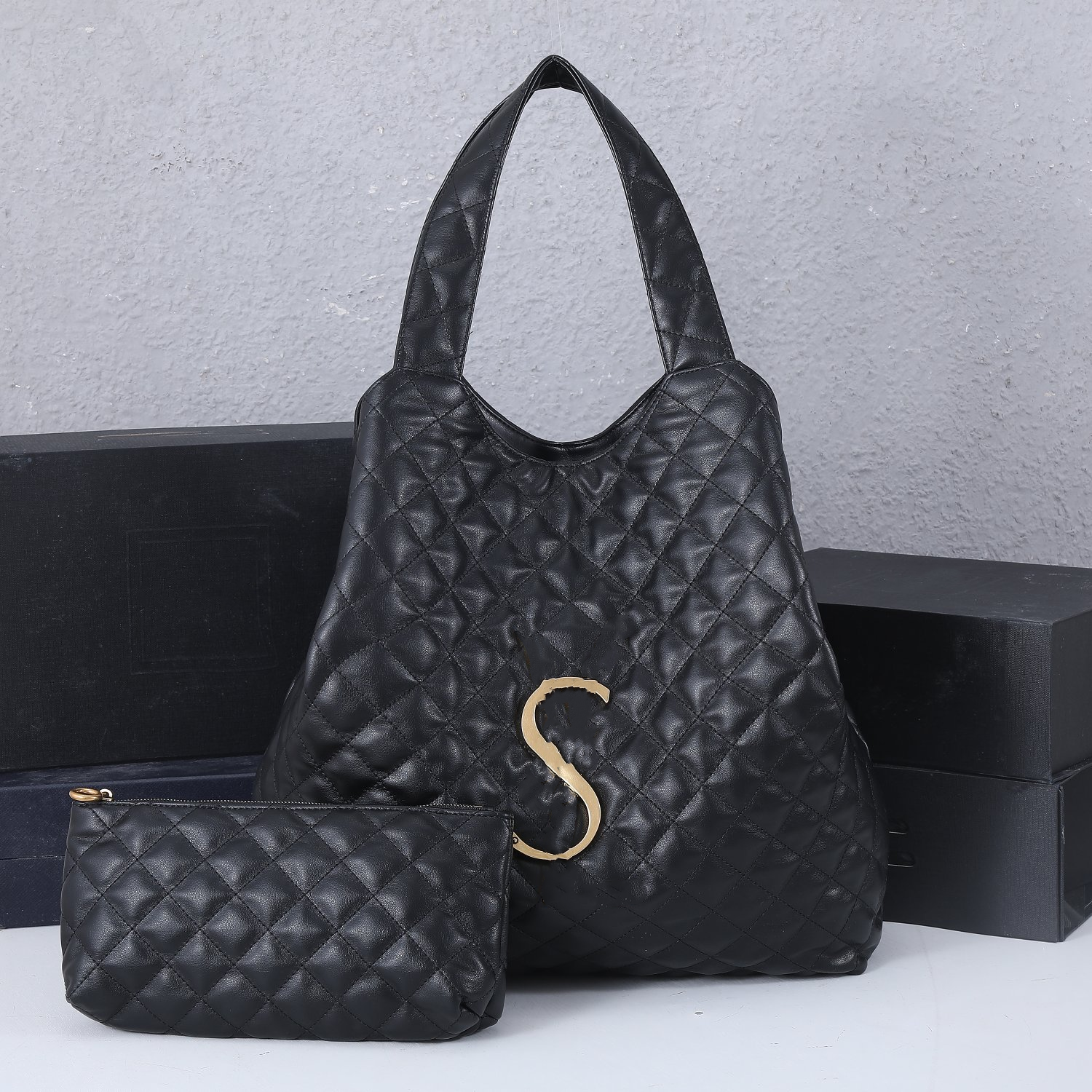 2022 Designer Pearlescent Bag luxury designers handbag Just make up the difference, Box
2022 Designer Pearlescent Bag luxury designers handbag Just make up the difference, Box