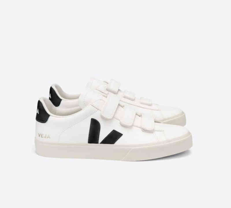 2022 brand Veja fashion Recife series low top small white shoes men's and women's shoes casual leather board shoes for couple, Blue tail dotted line
2022 brand Veja fashion Recife series low top small white shoes men's and women's shoes casual leather board shoes for couple, Blue tail dotted line