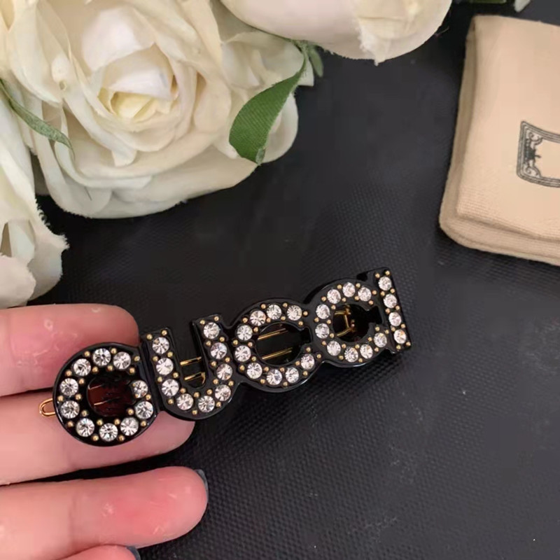 2022 new fashion Hair Clips Barrettes women simple personality letters designer shining crystal hairpins with brand box
2022 new fashion Hair Clips Barrettes women simple personality letters designer shining crystal hairpins with brand box