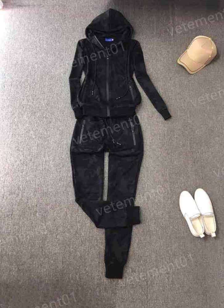 Womens Two Piece Pants Fashion Brand Zippered Cardigan Pocket Trim Hooded Jacket With Black Pants 2 Piece Sets Luxury Designer Tracksuits 0912
Womens Two Piece Pants Fashion Brand Zippered Cardigan Pocket Trim Hooded Jacket With Black Pants 2 Piece Sets Luxury Designer Tracksuits 0912